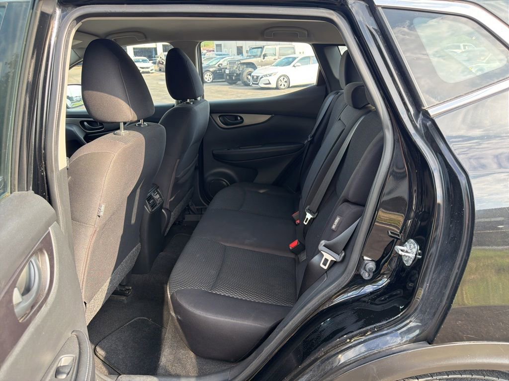 Used 2020 Nissan Rogue Sport S w/ Appearance Package image 24