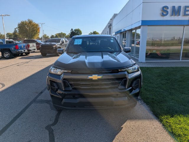 Used 2026 Chevrolet Colorado LT w/ Advanced Trailering Package AWD/4WD image 3
