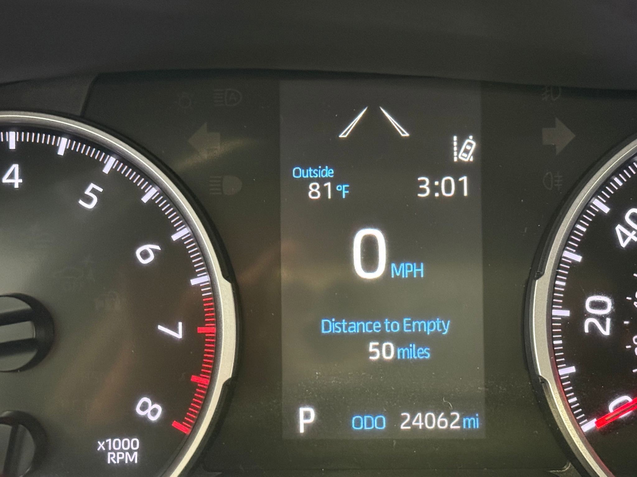 Used 2022 Toyota RAV4 LE image 23