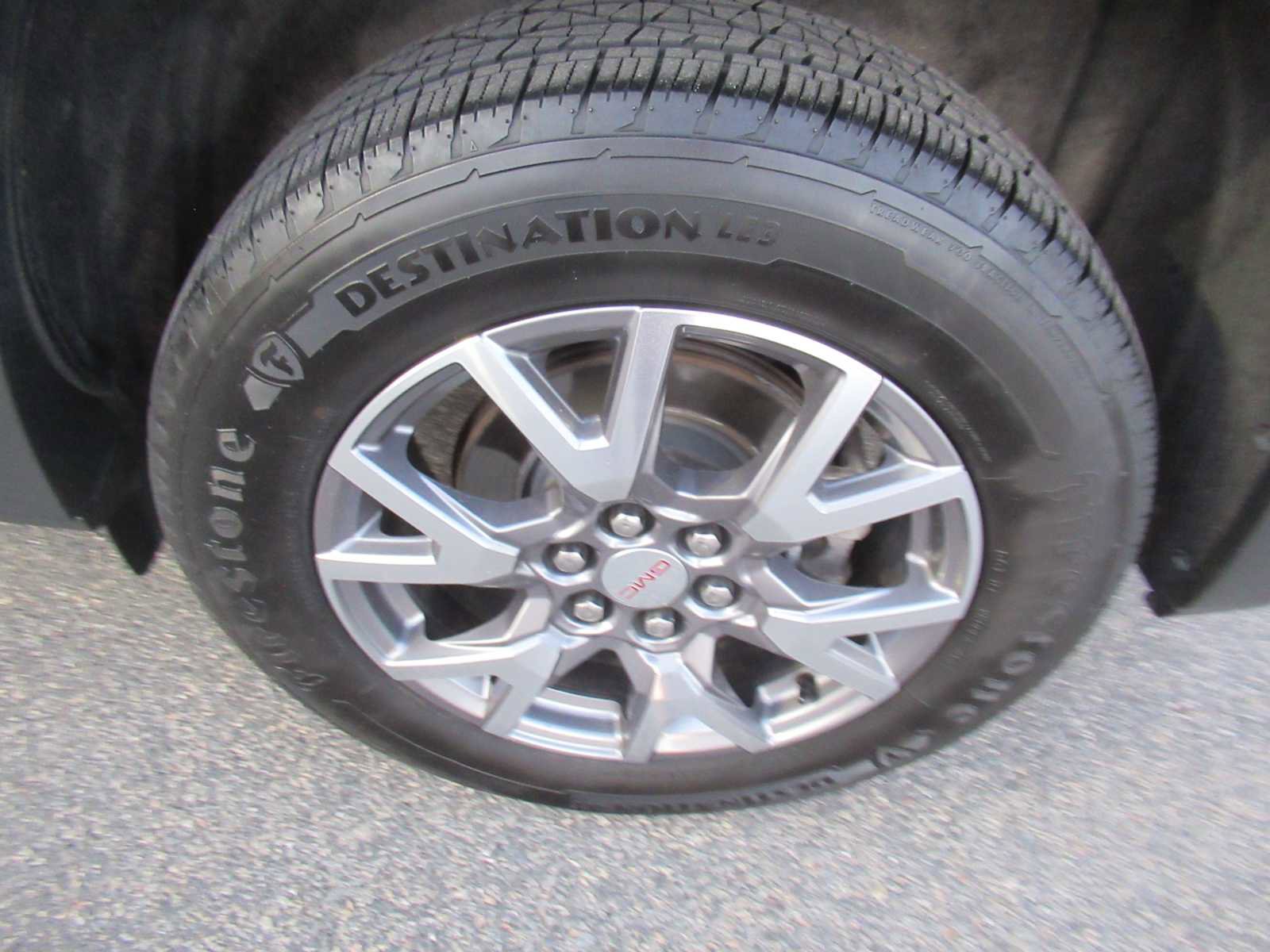 Used 2020 GMC Acadia SLT w/ LPO, Floor Liner Package FWD image 10