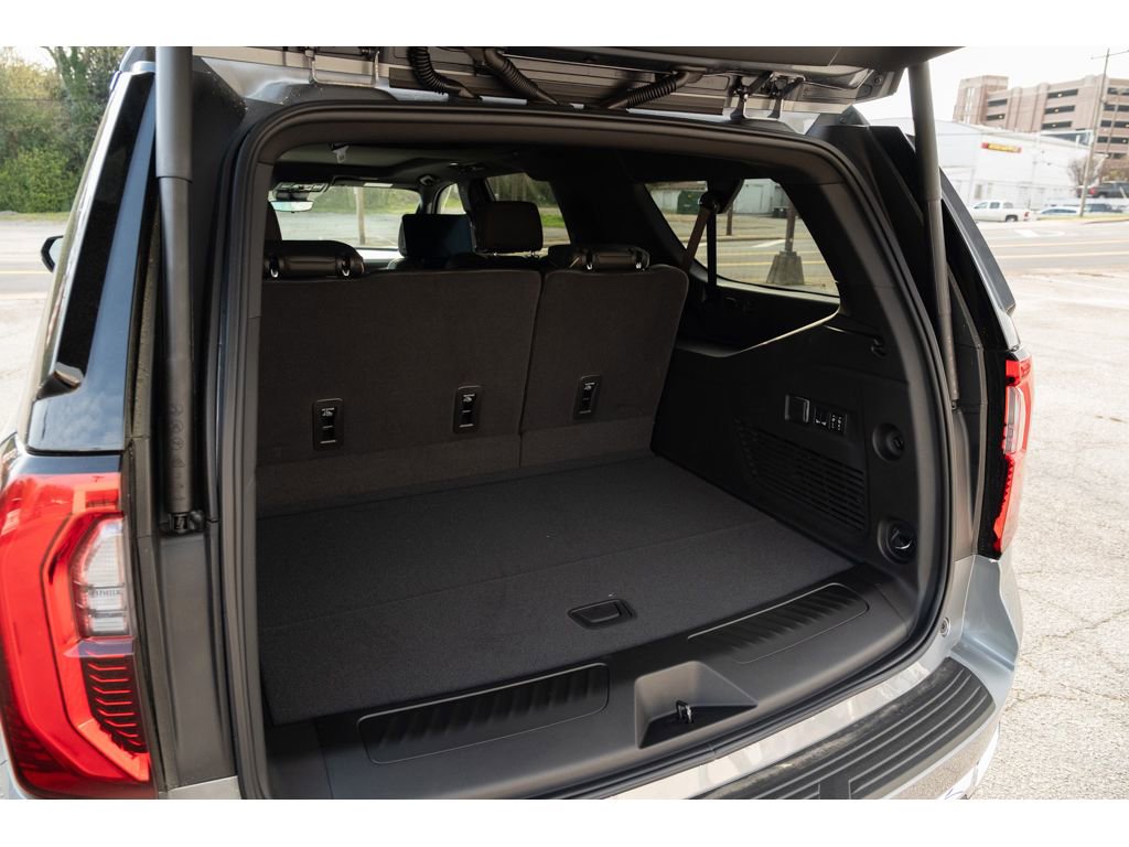 New 2026 GMC Yukon XL Elevation image 34