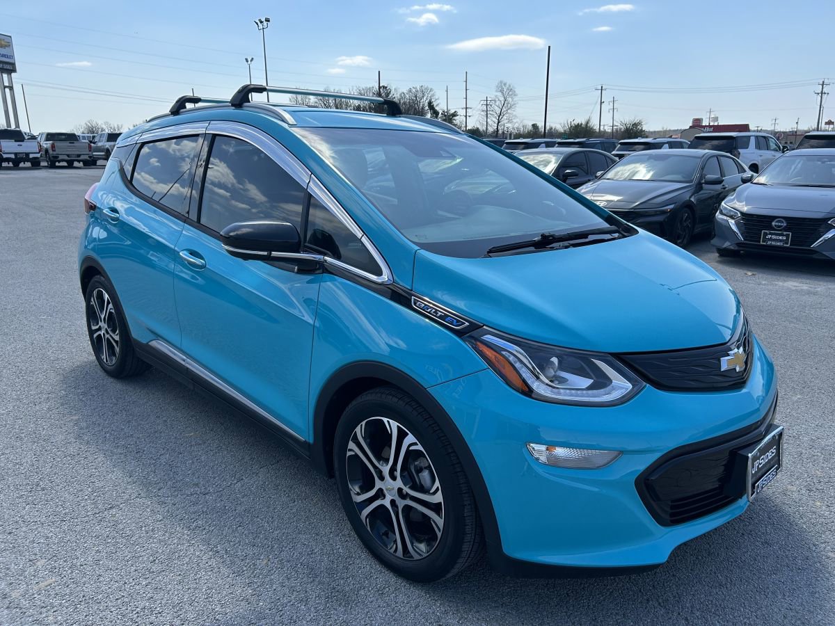 Used 2020 Chevrolet Bolt Premier w/ Infotainment Package image 2