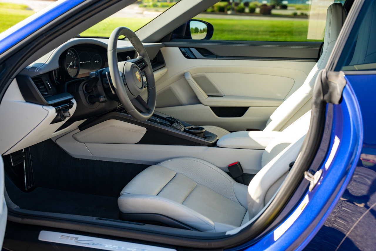 Used 2020 Porsche 911 Carrera 4S image 27