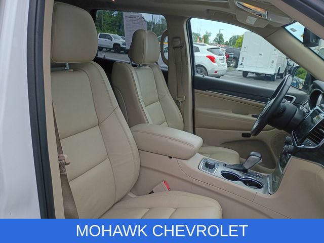 Used 2020 Jeep Grand Cherokee Limited AWD/4WD image 29