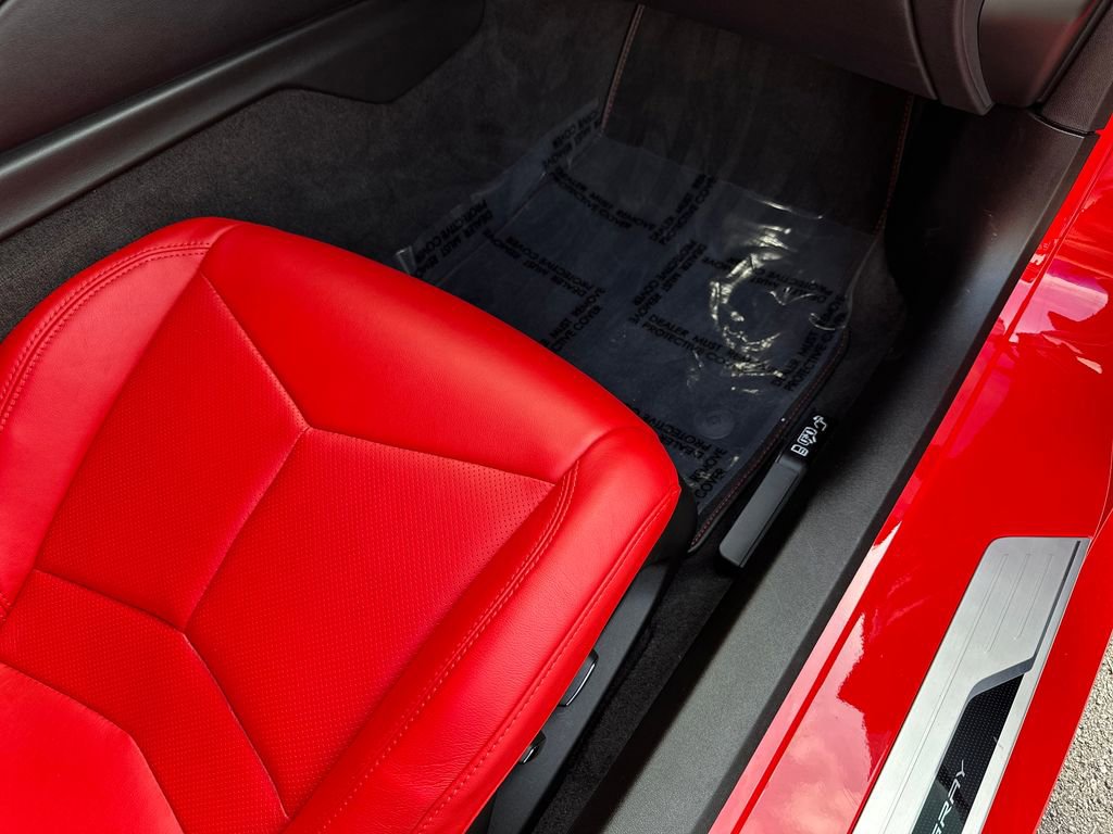 Used 2024 Chevrolet Corvette Stingray Coupe w/ 1LT RWD image 33