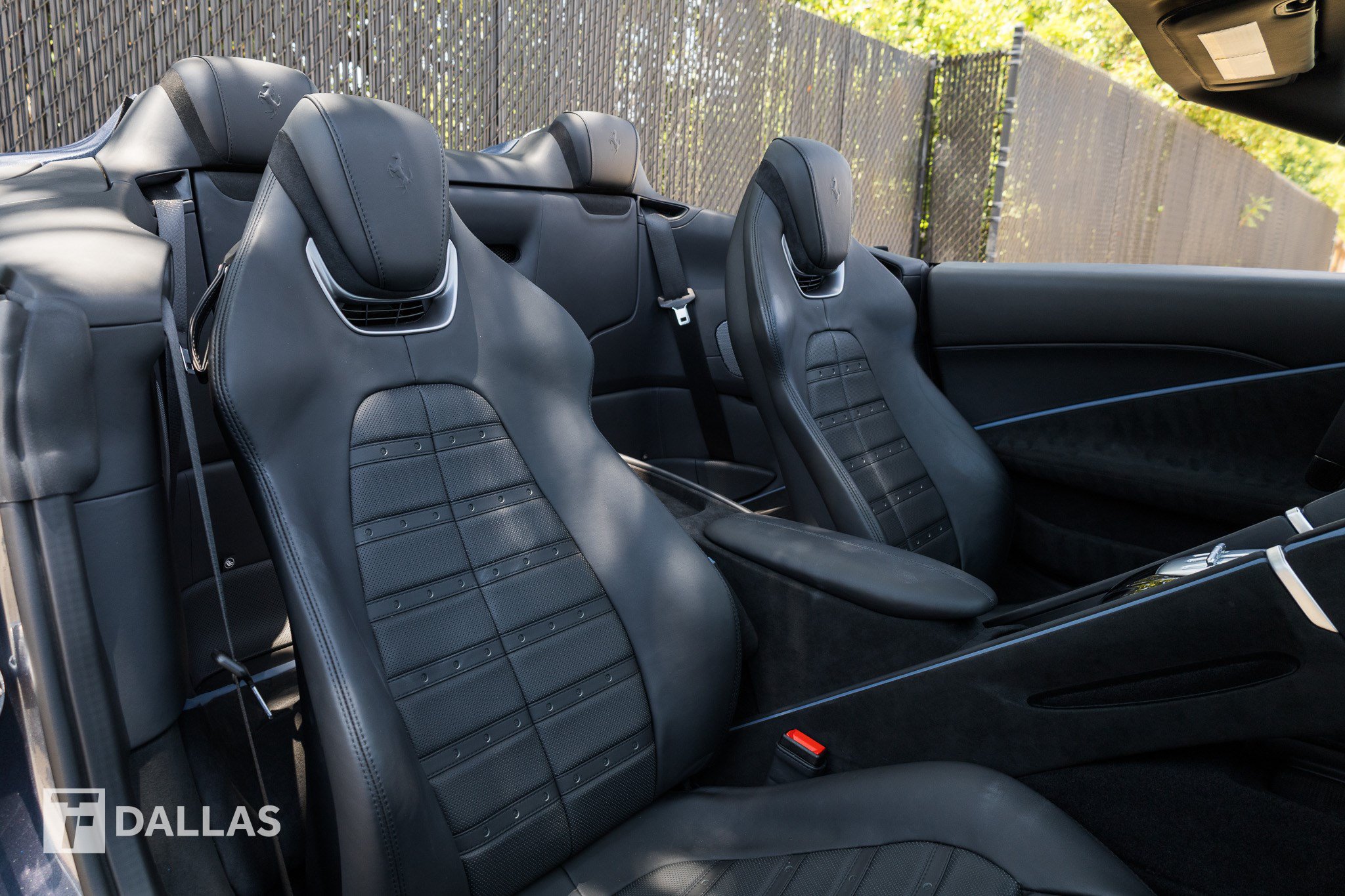Used 2024 Ferrari Roma Spider RWD image 43