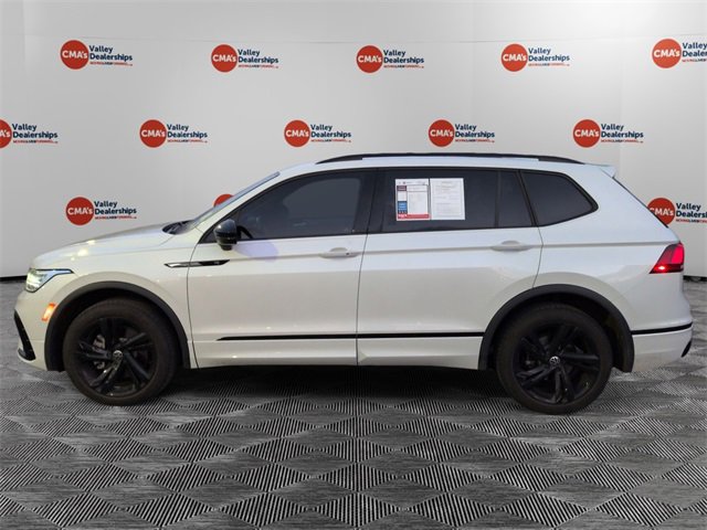 Used 2024 Volkswagen Tiguan SE R-Line image 8