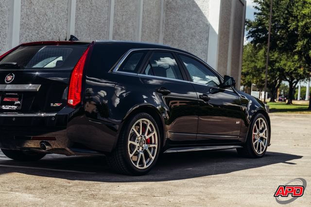 Used 2014 Cadillac CTS V RWD image 40