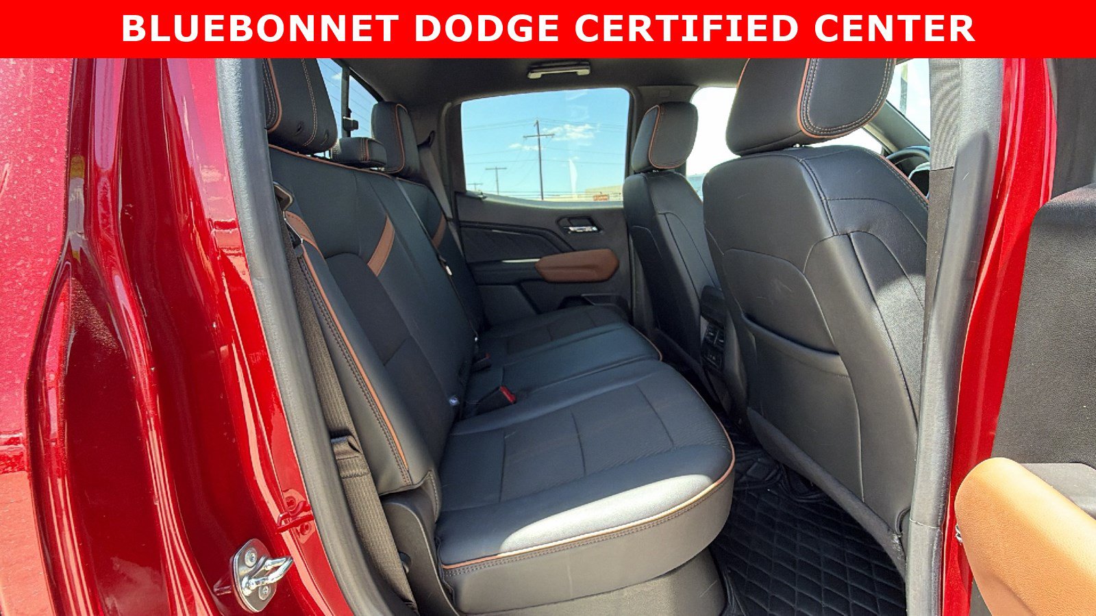 Used 2024 GMC Canyon AT4 w/ Technology Package AWD/4WD image 18
