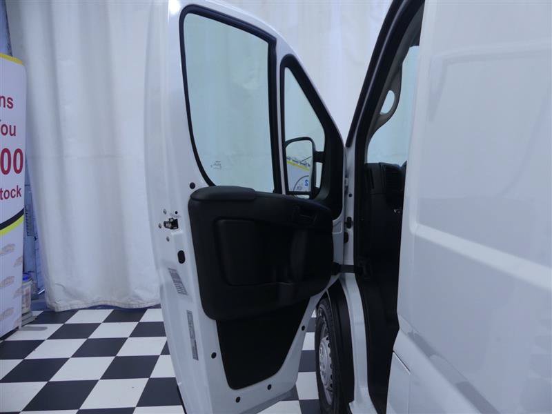 Used 2025 RAM ProMaster 2500 w/ U-Haul Equipment Group FWD image 21