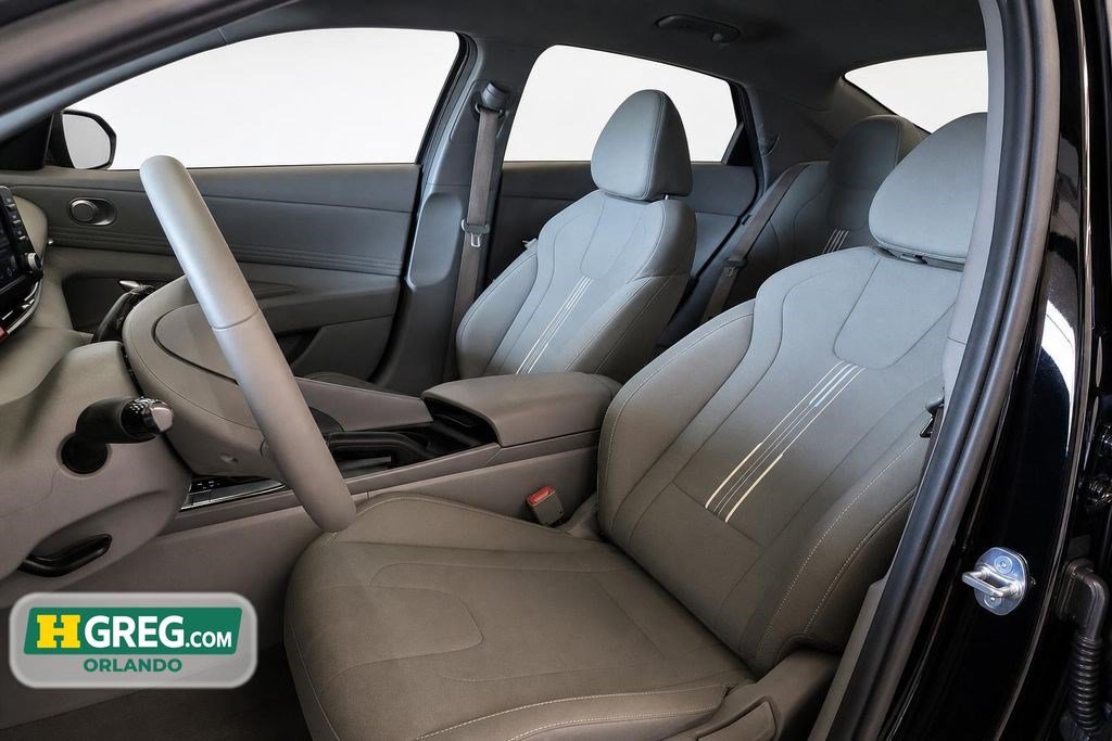 Used 2026 Hyundai Elantra Sport w/ Cargo Package FWD image 10
