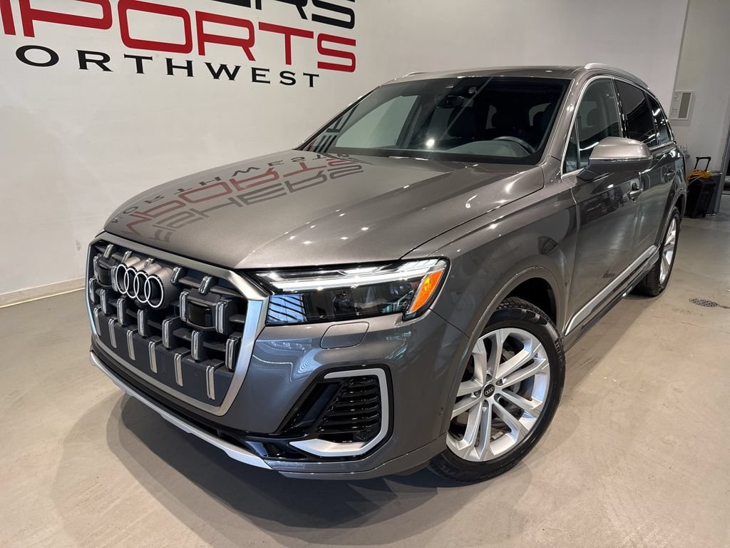 Used 2025 Audi Q7 2.0T Premium w/ Convenience Package AWD/4WD image 2