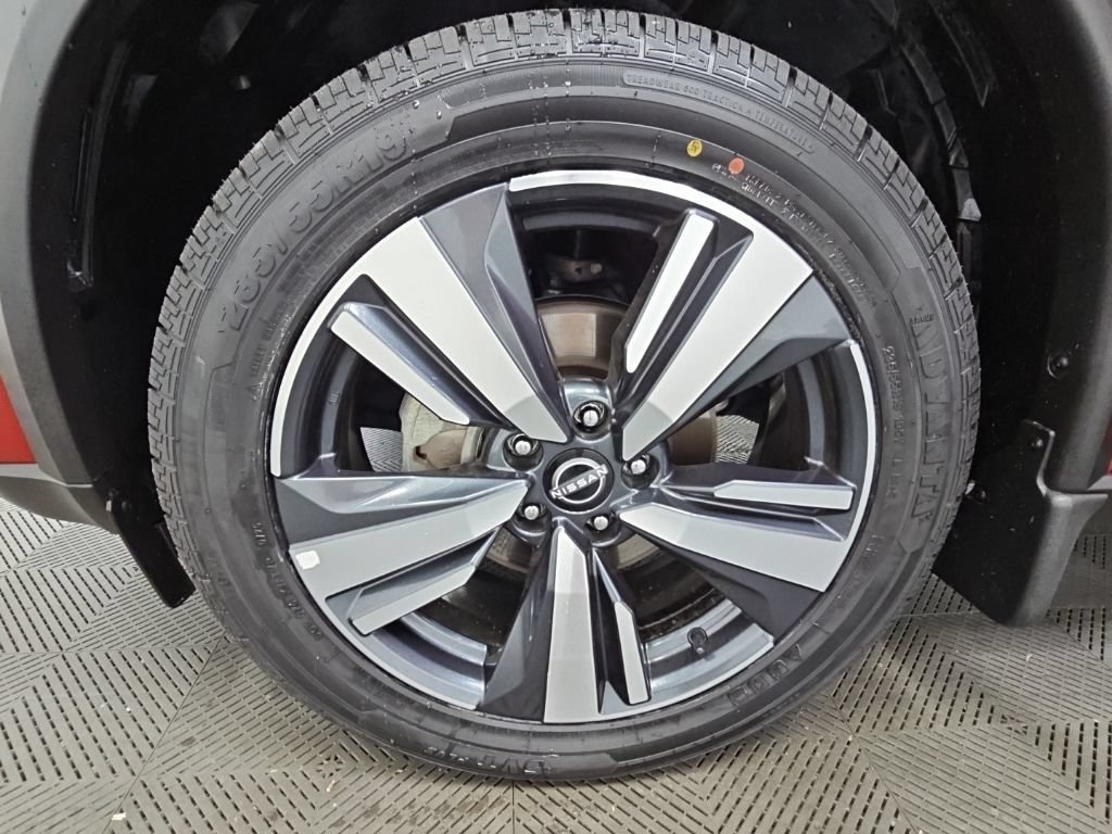 Used 2023 Nissan Rogue SL AWD/4WD image 43