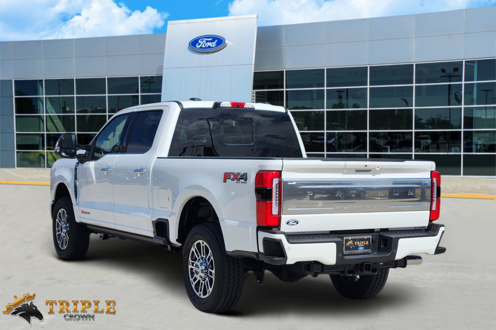 New 2027 Ford F350 Platinum w/ Platinum Plus Package AWD/4WD image 4