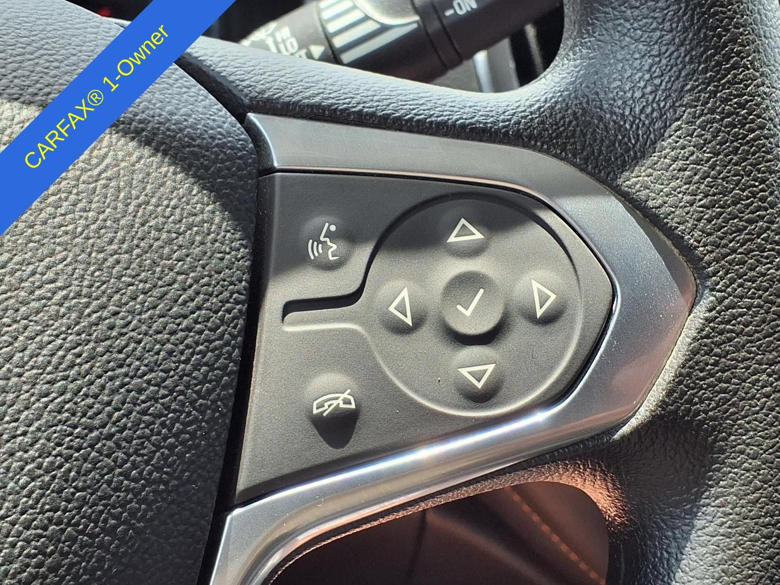 Used 2021 Chevrolet Traverse LS FWD image 26
