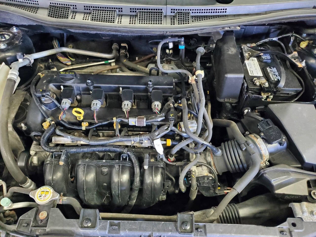 Used 2013 MAZDA MAZDA5 Sport image 4