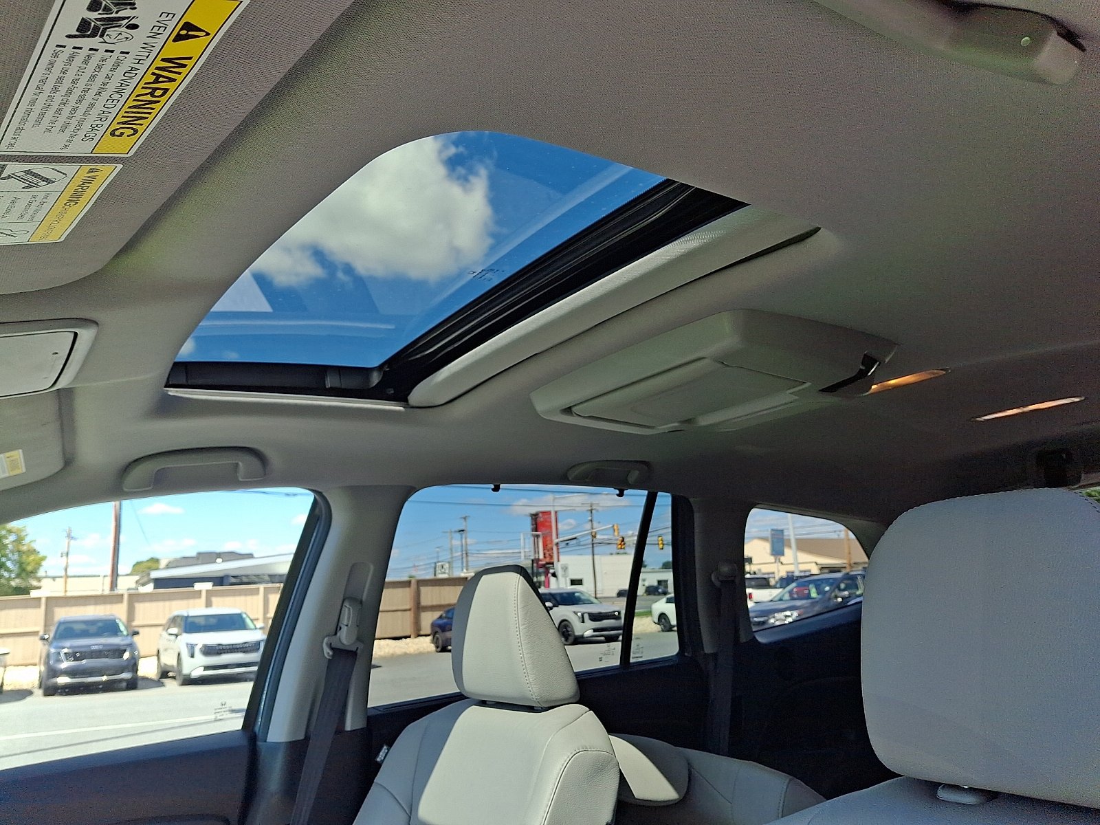 Used 2022 Honda Pilot Touring image 15