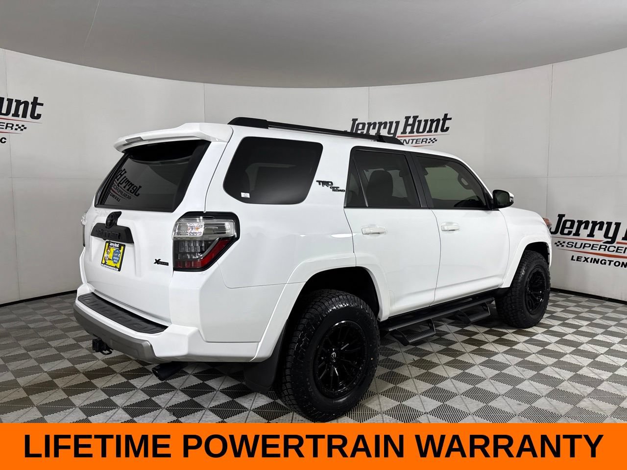 Used 2024 Toyota 4Runner TRD Off-Road Premium w/ Moonroof Package AWD/4WD image 6