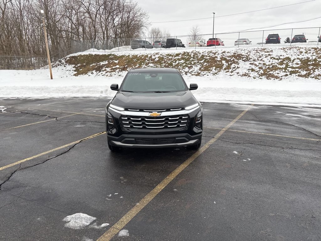 New 2026 Chevrolet Equinox LT w/ Convenience Package II FWD image 3