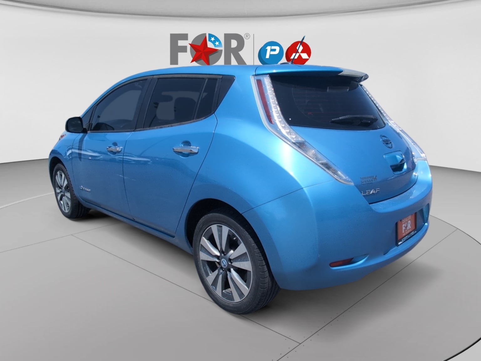 Used 2013 Nissan Leaf SL w/ Premium Pkg FWD image 3