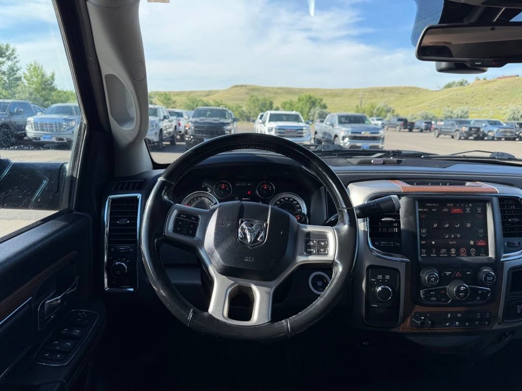 Used 2017 RAM 2500 Laramie w/ Convenience Group AWD/4WD image 4