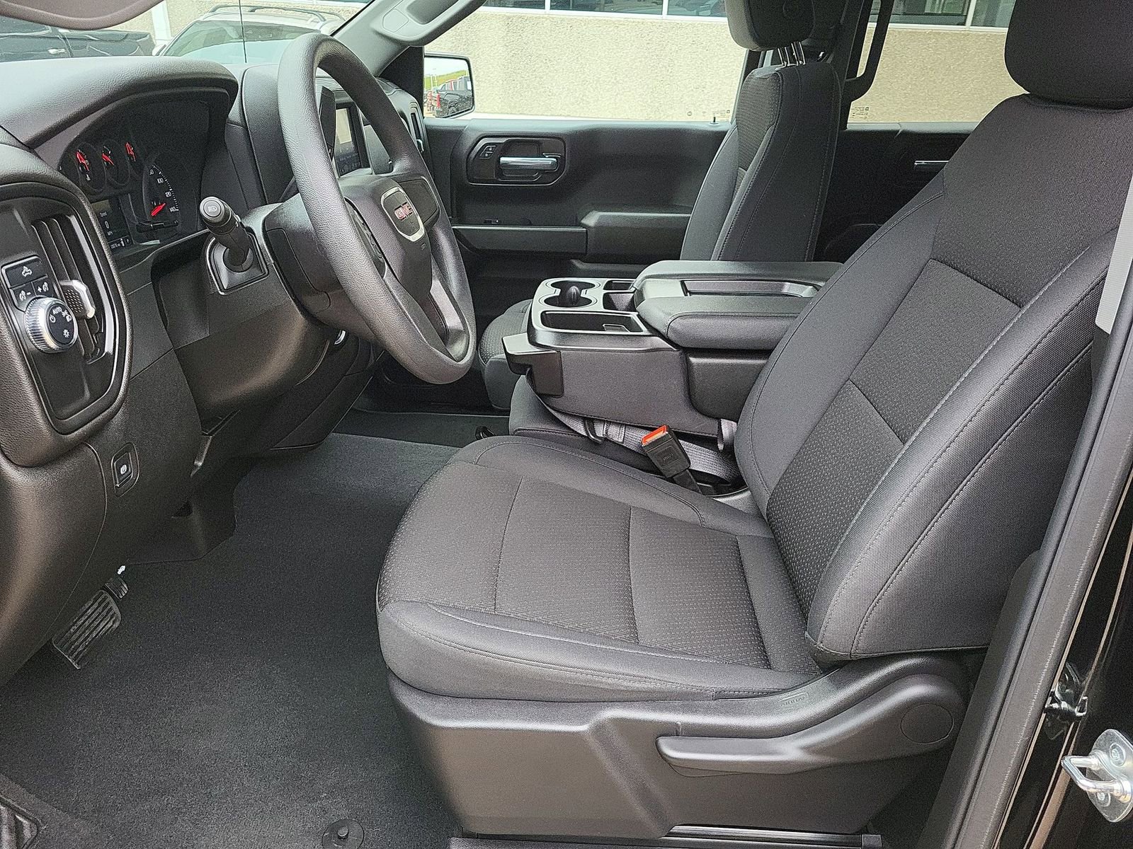 Used 2025 GMC Sierra 1500 Pro w/ Graphite Edition RWD image 18