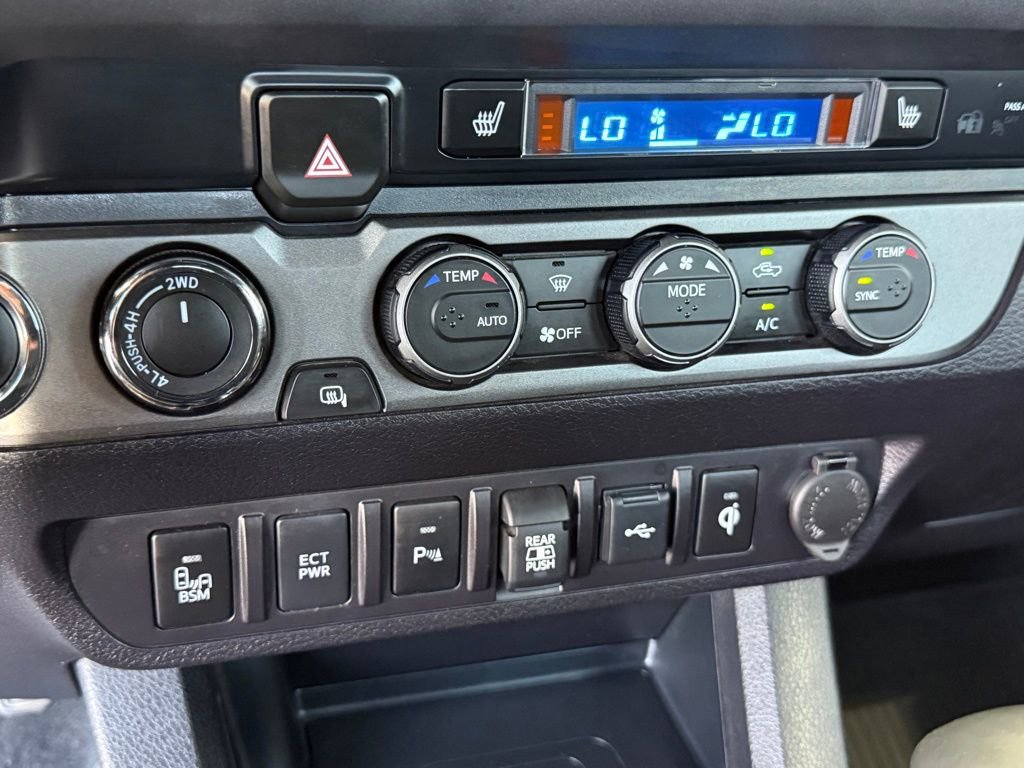 Certified 2023 Toyota Tacoma TRD Off-Road image 33