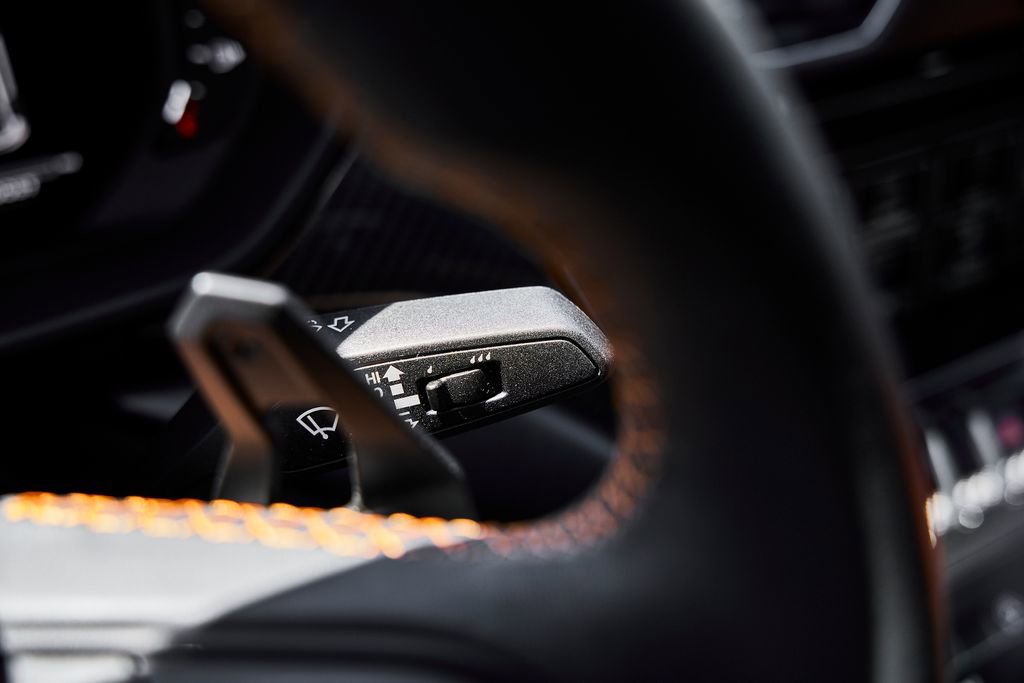 Used 2023 Lamborghini Urus Performante AWD/4WD image 73