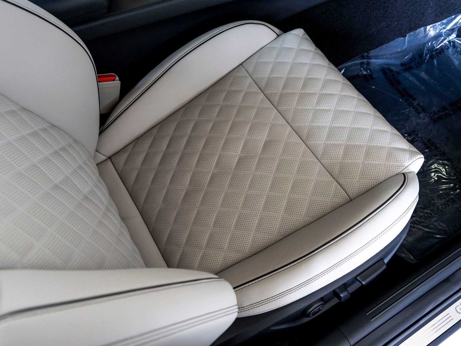 Used 2025 Genesis G70 3.3T Advanced w/ Sport Prestige Package image 30