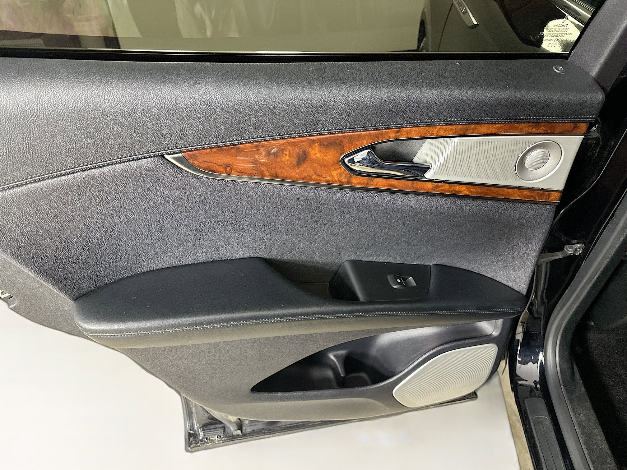 Used 2019 Lincoln Nautilus Reserve w/ Ultimate Package image 32