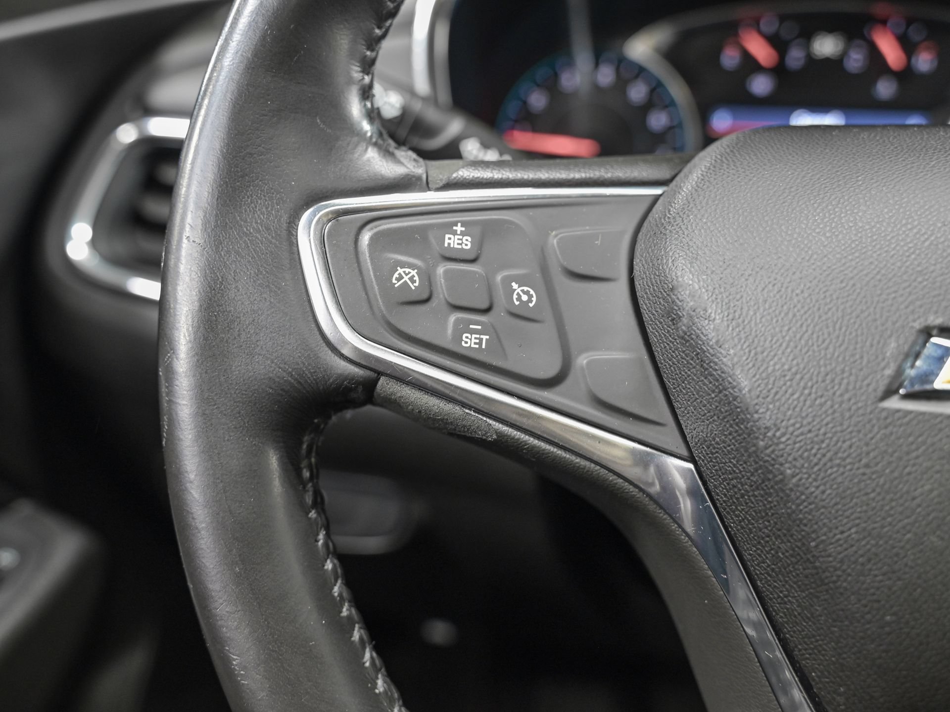 Used 2019 Chevrolet Equinox LT AWD/4WD image 21