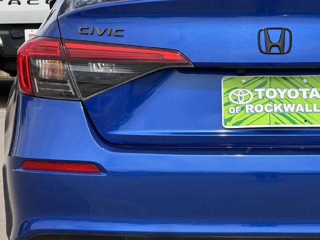 Used 2022 Honda Civic EX image 5