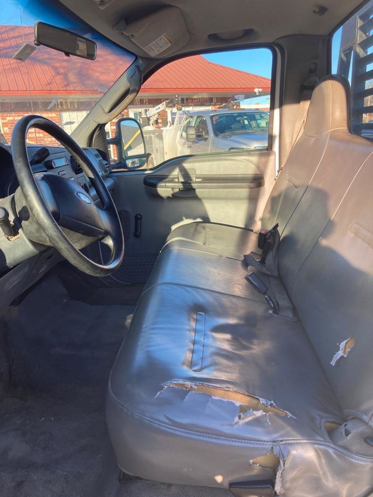 Used 2005 Ford F450 XL RWD image 7