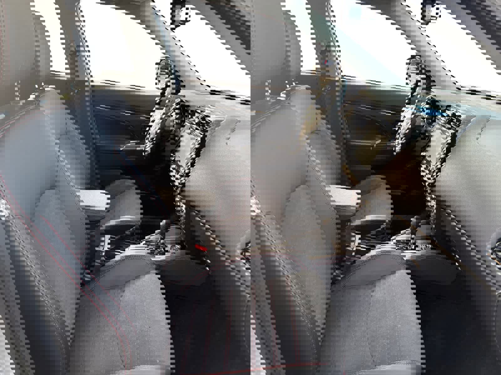 Used 2025 Mitsubishi Outlander Sport SE image 17