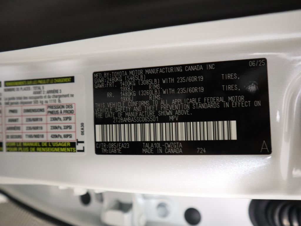 Used 2025 Lexus RX 350 FWD w/ Accessory Package image 32