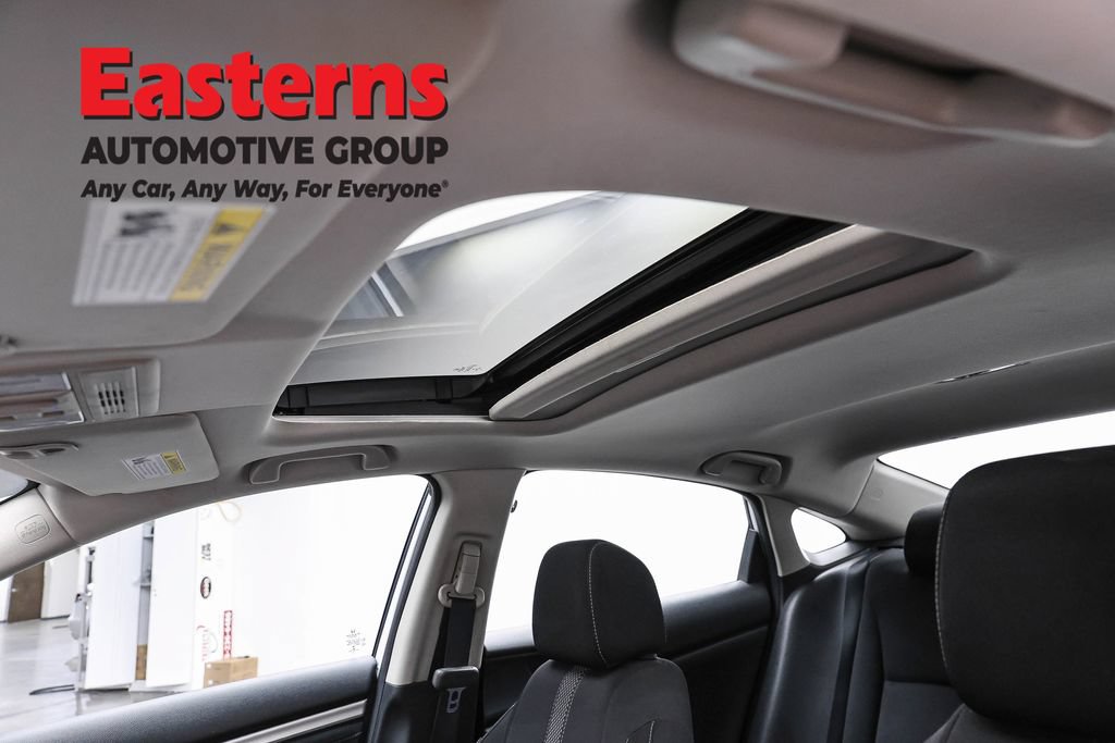 Used 2019 Honda Civic EX image 32