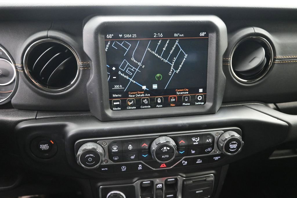 Used 2021 Jeep Wrangler Unlimited Sahara AWD/4WD image 18