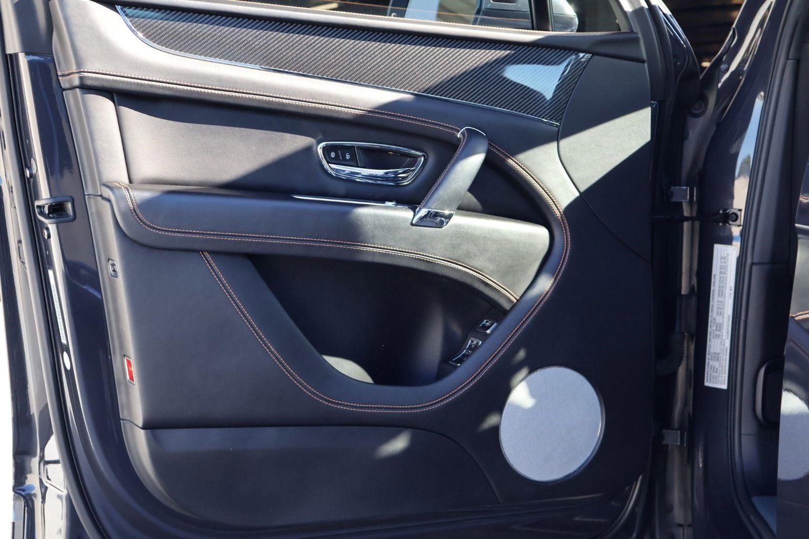 Certified 2019 Bentley Bentayga image 15