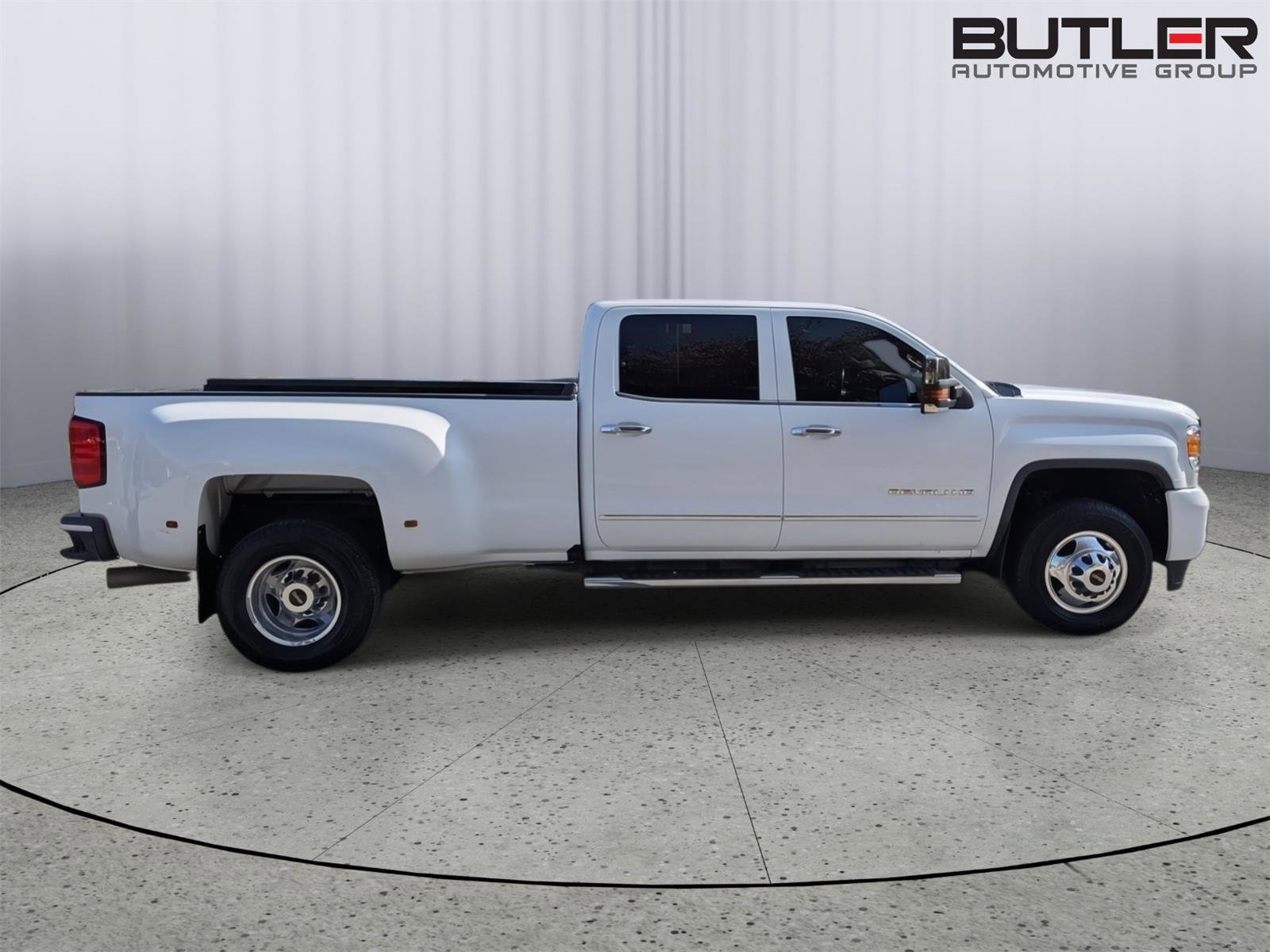 Used 2016 GMC Sierra 3500 Denali w/ Duramax Plus Package image 8