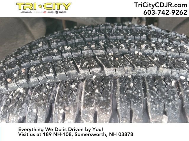 Used 2020 GMC Sierra 1500 SLT w/ SLT Premium Plus Package image 28