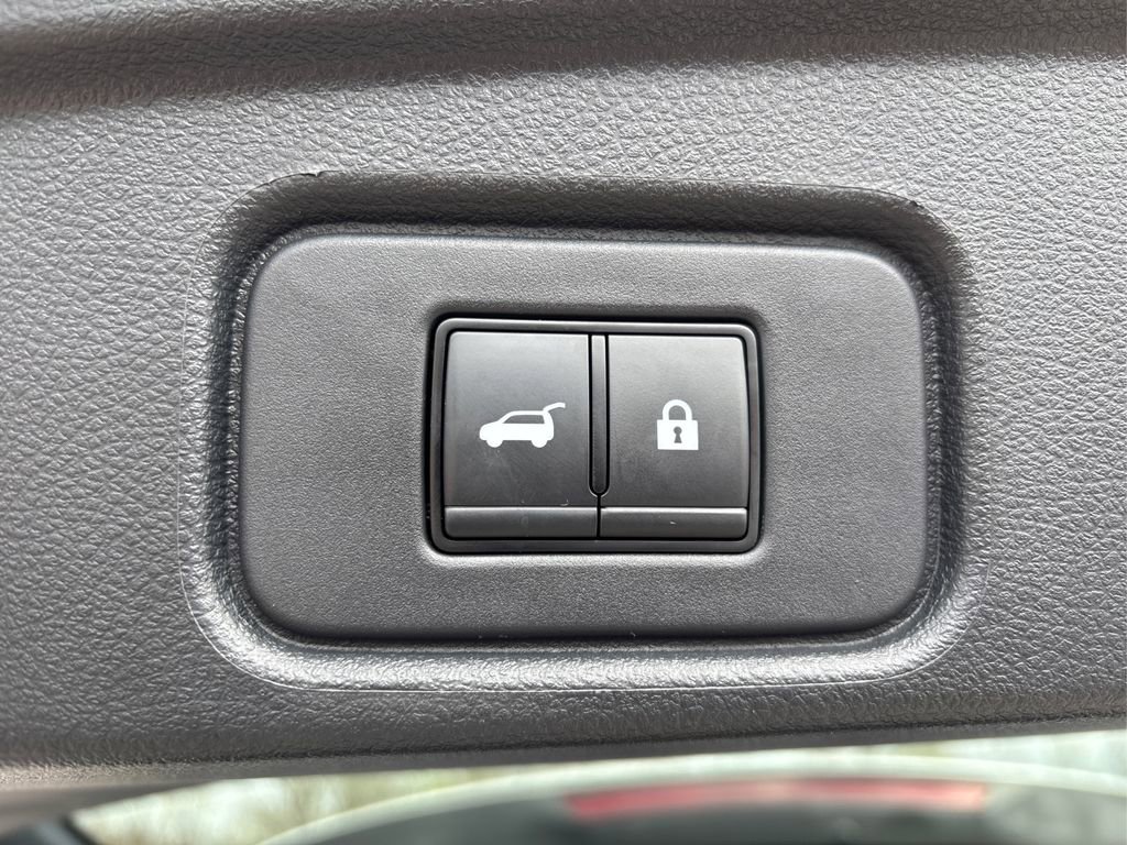 Used 2023 Nissan Pathfinder SL w/ SL Premium Package image 14