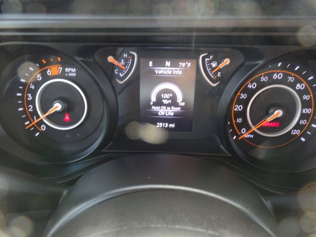 Used 2025 Jeep Wrangler Sport AWD/4WD image 13