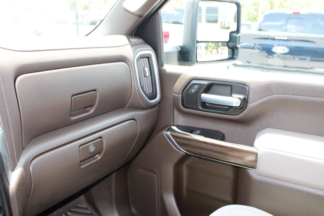 Used 2021 Chevrolet Silverado 2500 LT w/ Convenience Package AWD/4WD image 21