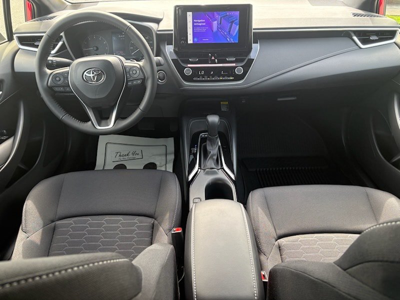 Used 2024 Toyota Corolla SE w/ SE Package FWD image 7
