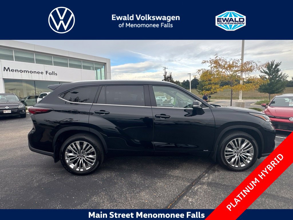 Used 2026 Toyota Highlander Platinum AWD/4WD image 9