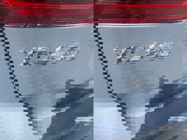 Used 2022 Volvo XC60 B5 Momentum AWD/4WD image 7