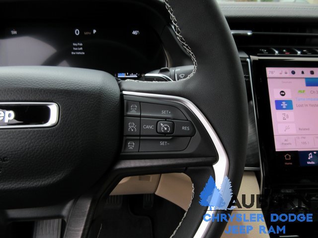 New 2025 Jeep Grand Cherokee L Limited w/ Black Appearance Package image 10