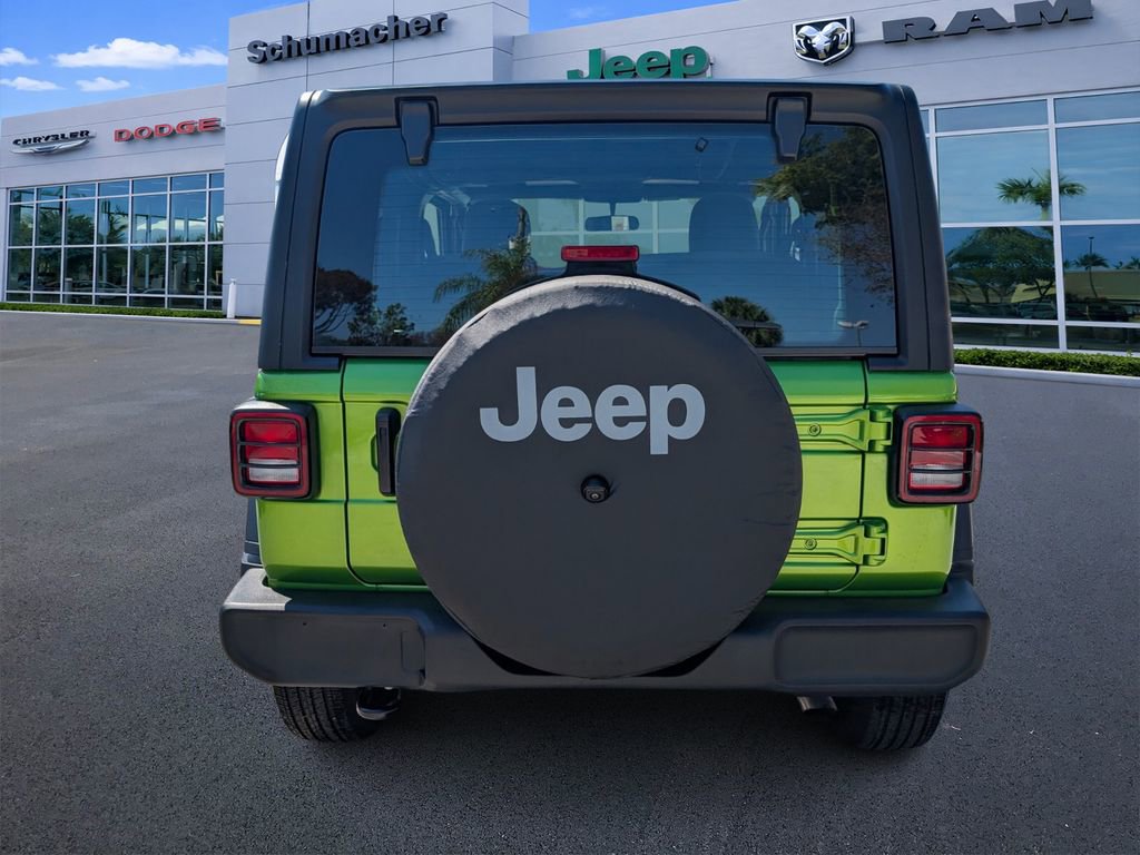 Used 2025 Jeep Wrangler Sport image 6