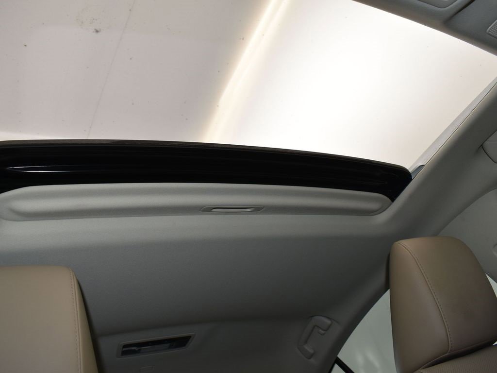 Used 2019 Lexus ES 350 image 26