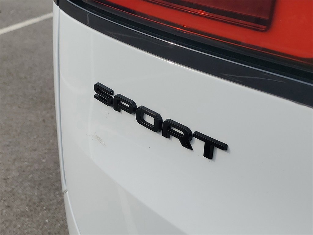 New 2025 Land Rover Range Rover Sport Dynamic SE image 6